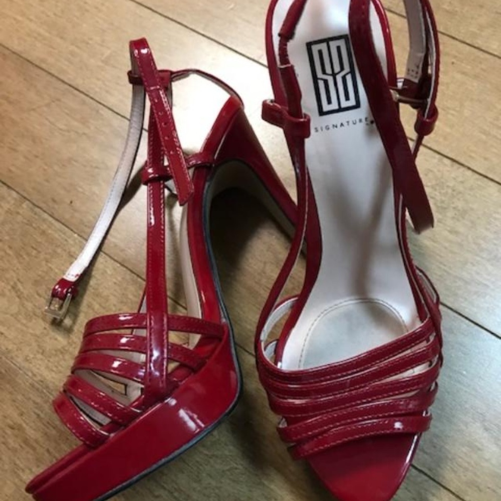 SS Signature Heels - Picture 2 of 4